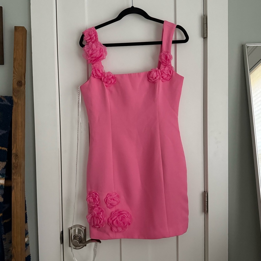 ELLIATT Trompe Rosette Appliqué Floral Mini Dress Pink NEW with tags - Picture 3 of 12